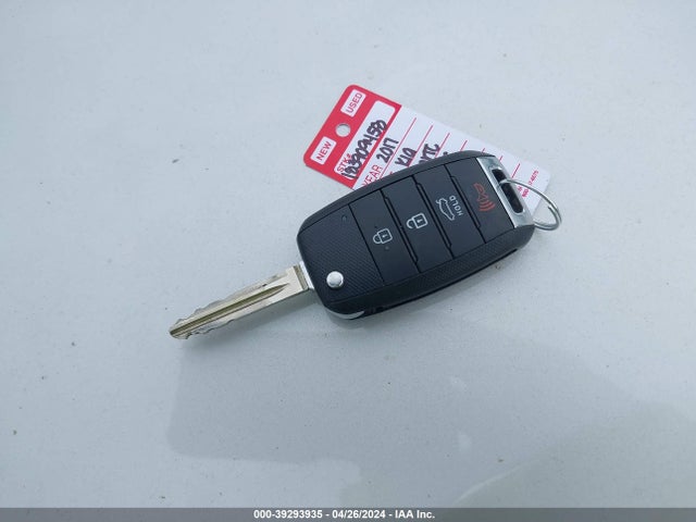 Aukcja sprzedaży 2017 Kia Forte Lx, vin: 3KPFL4A74HE152144, numer aukcji: 39293935