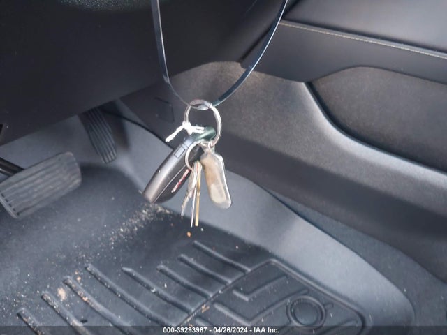 1GKS1GKD0NR310297 GMC Yukon Xl 2wd Slt