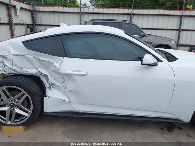 Ford Mustang Ecoboost Premium Fastback 2024 1FA6P8TH5R5118640 Image 14