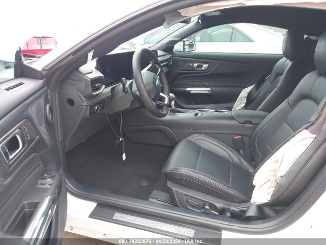 Ford Mustang Ecoboost Premium Fastback 2024 1FA6P8TH5R5118640 Image 5