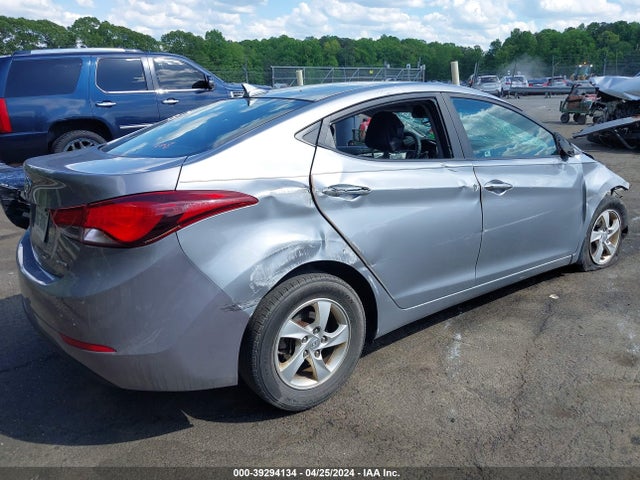 Hyundai ELANTRA SE 2015 5NPDH4AE2FH585171 Image 4
