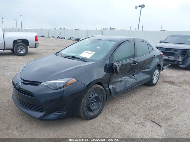 Toyota COROLLA LE 2019 5YFBURHE8KP918024 Image 2