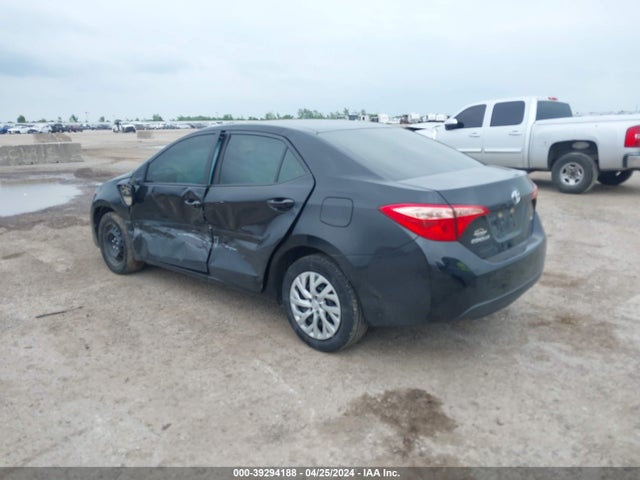 Toyota COROLLA LE 2019 5YFBURHE8KP918024 Image 3