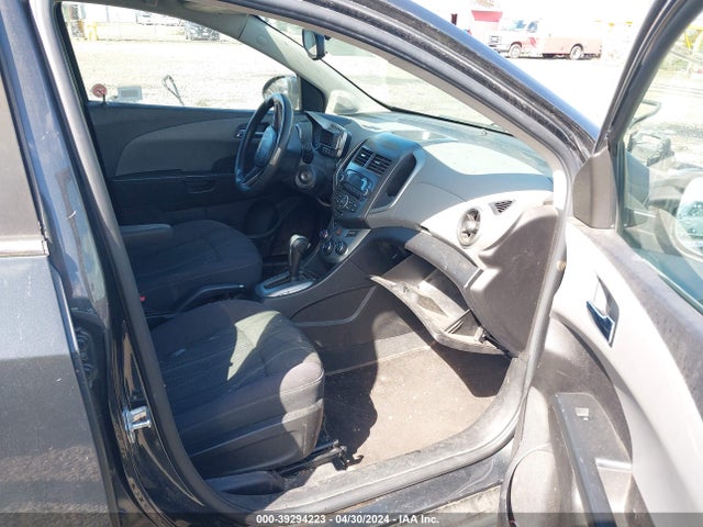 Chevrolet Sonic Lt Auto 2015 1G1JC6SGXF4195561 Image 5