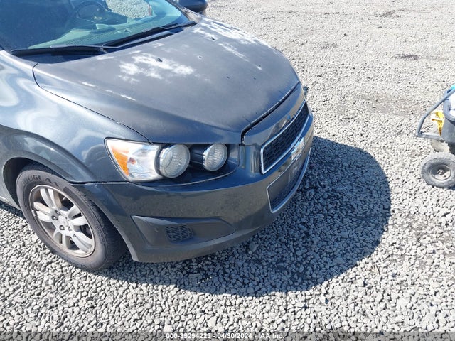 Chevrolet Sonic Lt Auto 2015 1G1JC6SGXF4195561 Image 6
