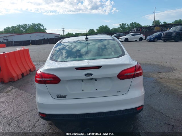 Ford FOCUS SE 2017 1FADP3F24HL309204 Image 17