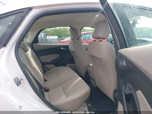 Ford FOCUS SE 2017 1FADP3F24HL309204 Image 8