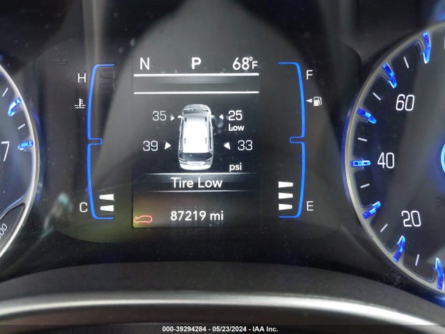 2C4RC1DG7LR266234 Chrysler Voyager Lxi