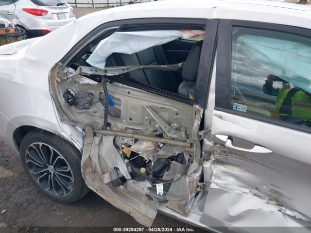 2T1BURHE0EC123957 Toyota Corolla S Premium
