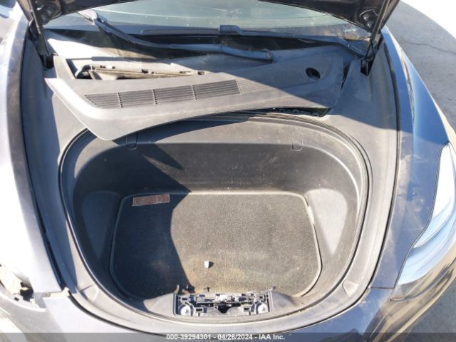 5YJ3E1EB6JF079367 Tesla Model 3 Long Range/performance