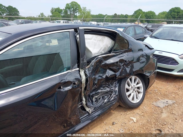 Toyota CAMRY LE 2022 4T1C11AK1NU648572 Image 6