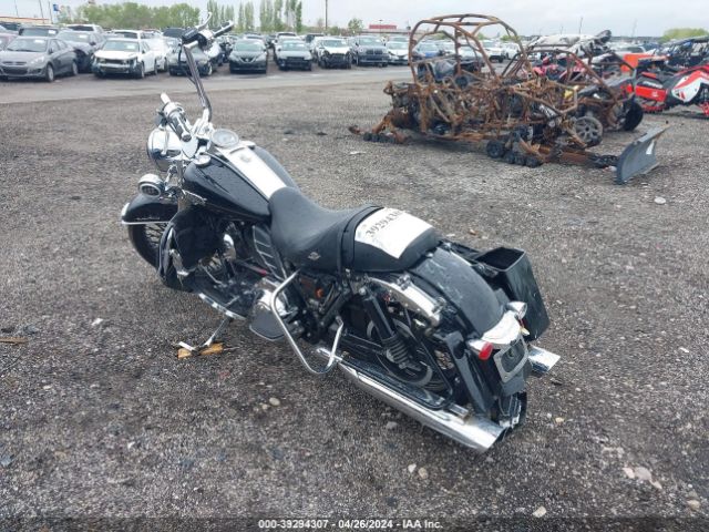 2012 HARLEY-DAVIDSON FLHRC 1HD1FRM13CB666156 Photo 2