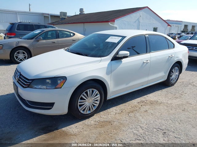 1VWAT7A36EC103388 Volkswagen Passat 1.8t S