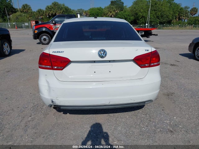 1VWAT7A36EC103388 Volkswagen Passat 1.8t S