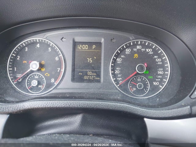 1VWAT7A36EC103388 Volkswagen Passat 1.8t S