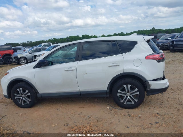 Toyota RAV4 LE 2018 2T3BFREV1JW738810 Image 14
