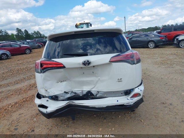 Toyota RAV4 LE 2018 2T3BFREV1JW738810 Image 16