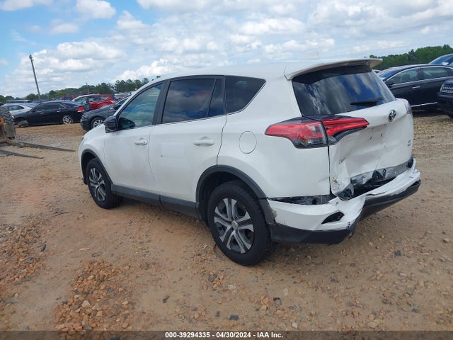 Toyota RAV4 LE 2018 2T3BFREV1JW738810 Image 3