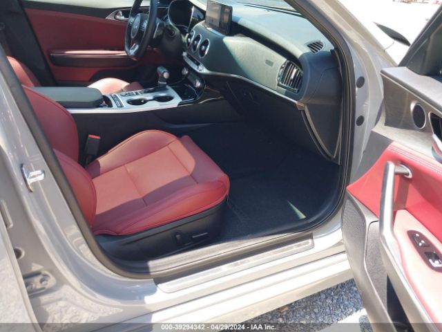 KNAE45LCXN6114845 KIA Stinger Gt1