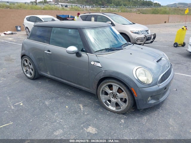 2009 MINI COOPER S WMWMF73589TT97773 Photo 0