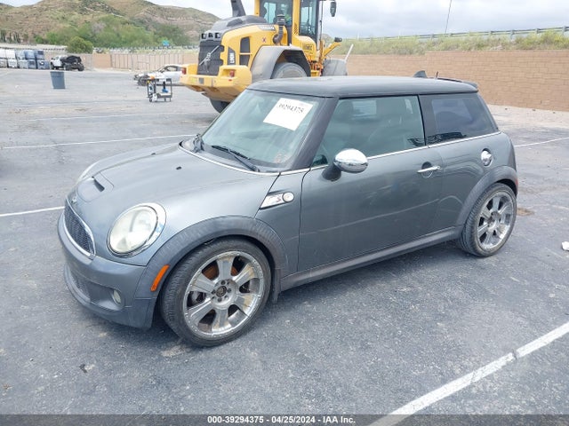 2009 MINI COOPER S WMWMF73589TT97773 Photo 1