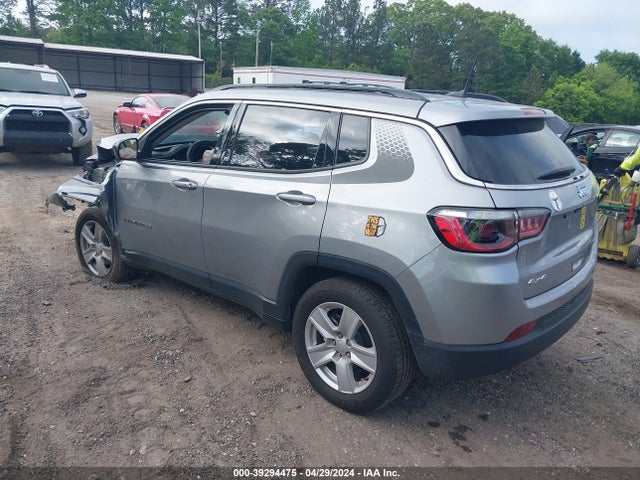 3C4NJDBBXNT230552 Jeep Compass Latitude 4x4