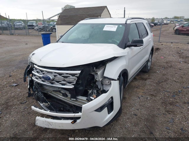 Ford EXPLORER XLT 2018 1FM5K7D89JGA77673 Image 2