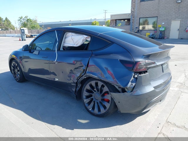7SAYGDEF9NF347020 Tesla Model Y Performance Dual Motor All-wheel Drive
