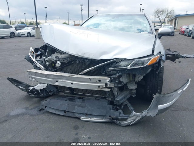 Toyota CAMRY LE 2018 4T1B11HK3JU108622 Image 6