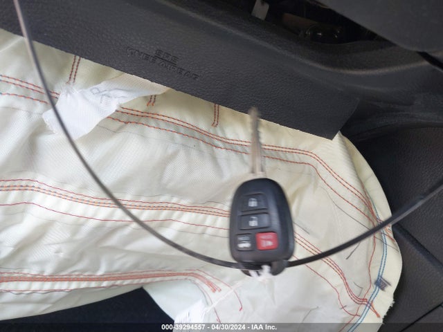Toyota COROLLA LE 2016 5YFBURHE6GP554659 Image 11