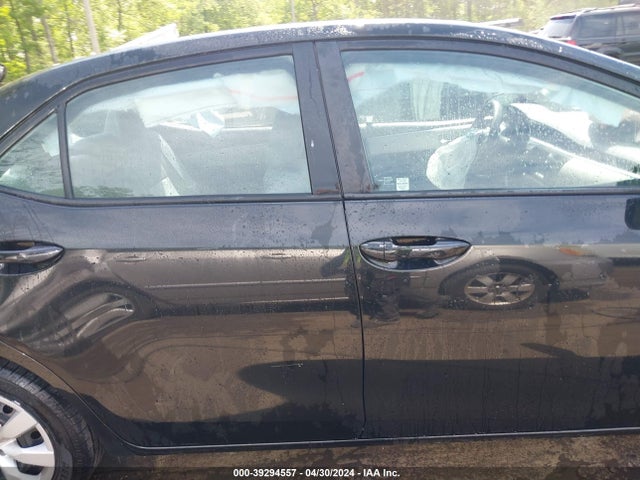 Toyota COROLLA LE 2016 5YFBURHE6GP554659 Image 14