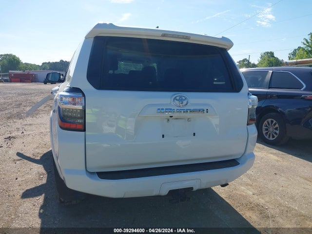 Toyota 4RUNNER SR5 2023 JTEEU5JR8P5281249 Image 16