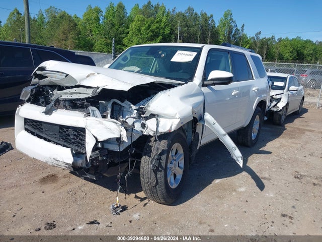 Toyota 4RUNNER SR5 2023 JTEEU5JR8P5281249 Image 2