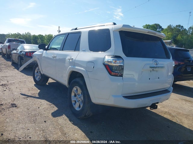 Toyota 4RUNNER SR5 2023 JTEEU5JR8P5281249 Image 3