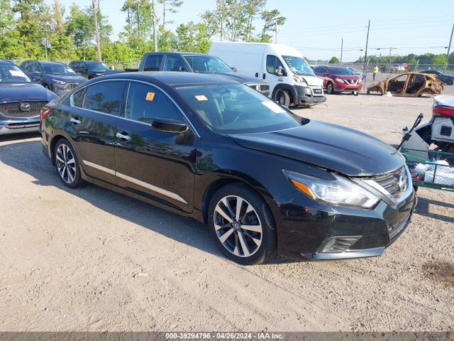Nissan Altima 2.5 Sr 2017 1N4AL3AP3HC207569 головне зображення