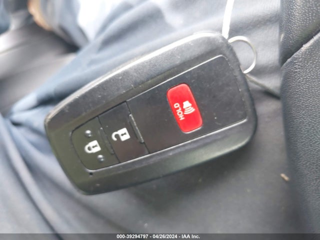 Toyota Prius Three 2016 JTDKARFU4G3524152 Image 11