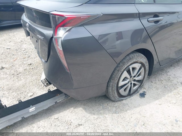 Toyota Prius Three 2016 JTDKARFU4G3524152 Image 18