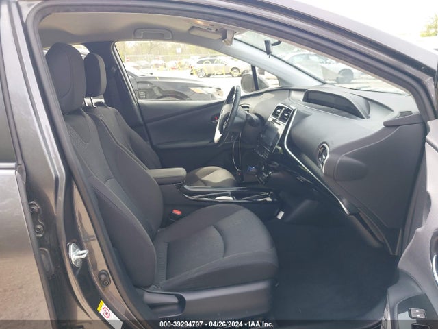 Toyota Prius Three 2016 JTDKARFU4G3524152 Image 5