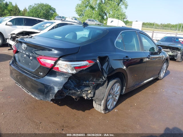 Toyota CAMRY LE 2019 4T1B11HK0KU220165 Image 4