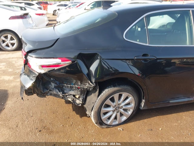 Toyota CAMRY LE 2019 4T1B11HK0KU220165 Image 6