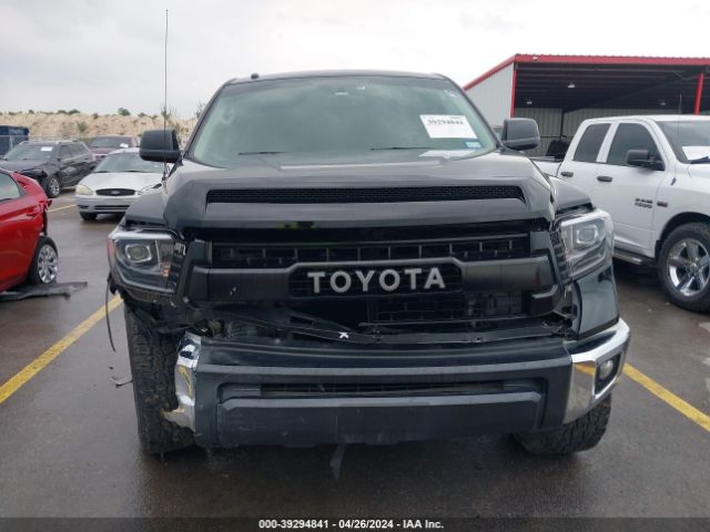 5TFEY5F14FX190526 Toyota Tundra Sr5 5.7l V8