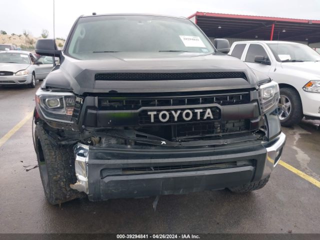 5TFEY5F14FX190526 Toyota Tundra Sr5 5.7l V8