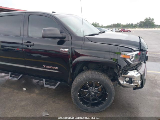 5TFEY5F14FX190526 Toyota Tundra Sr5 5.7l V8