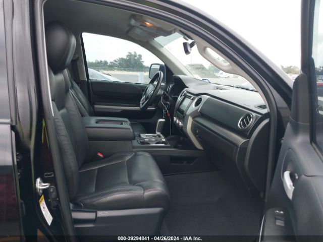 5TFEY5F14FX190526 Toyota Tundra Sr5 5.7l V8