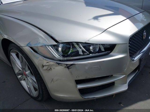 SAJAD4BV1HCP11596 Jaguar Xe 35t Premium