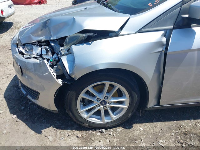 Ford FOCUS SE 2017 1FADP3F29HL211107 Image 6