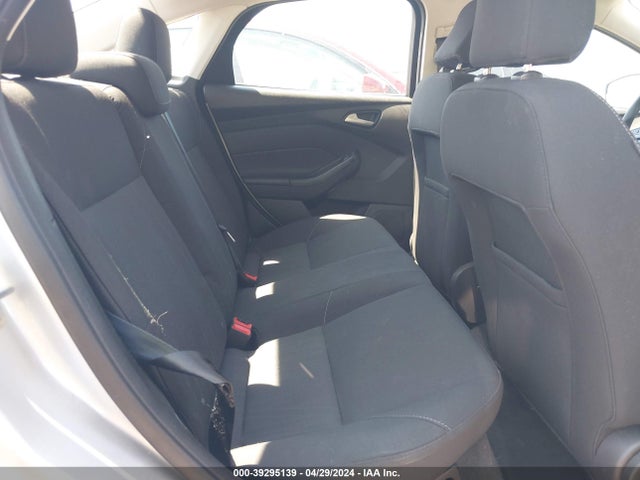 Ford FOCUS SE 2017 1FADP3F29HL211107 Image 8