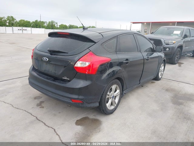 Ford FOCUS SE 2014 1FADP3K2XEL460971 Image 4