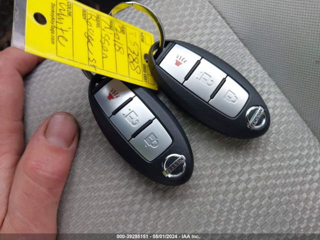 JN1BJ1CR9JW287491 Nissan Rogue Sport Sv