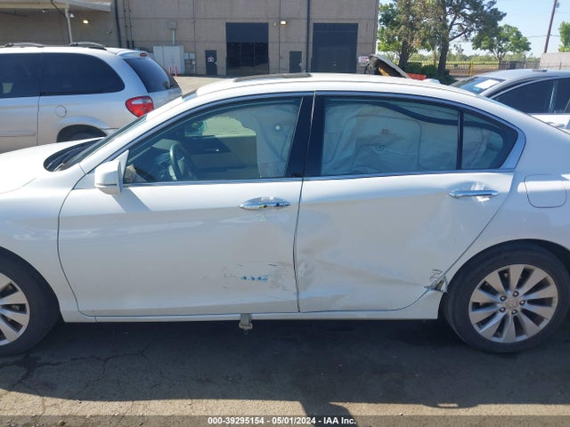 Honda Accord Touring 2015 1HGCR3F94FA028799 Image 14